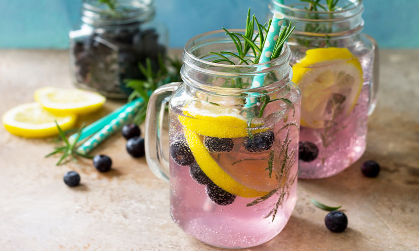 Blueberry Thyme Fizz