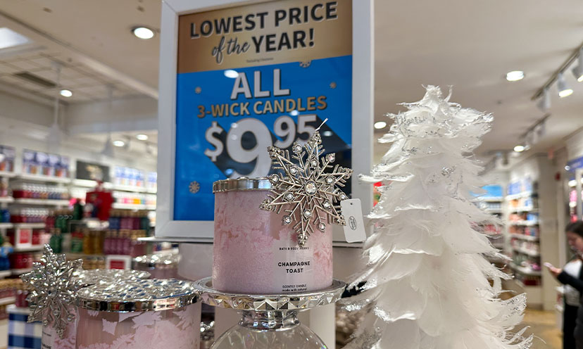 Sale sign for candles at Bath and Body Works