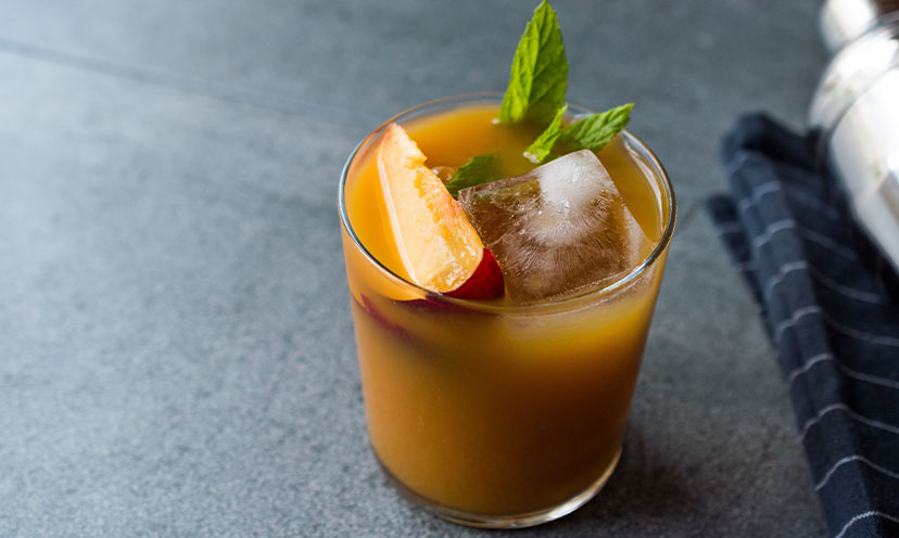 Peach Bourbon Iced Tea